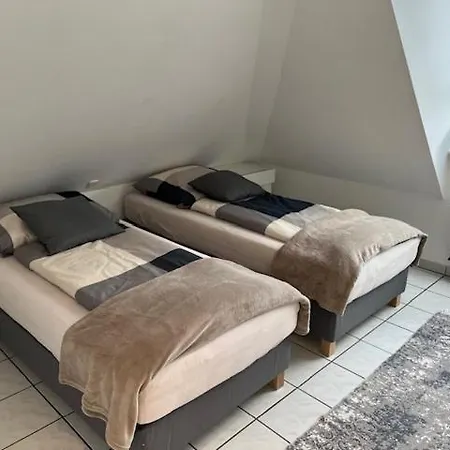 Moderne 3-zimmer Naehe Messe شقة