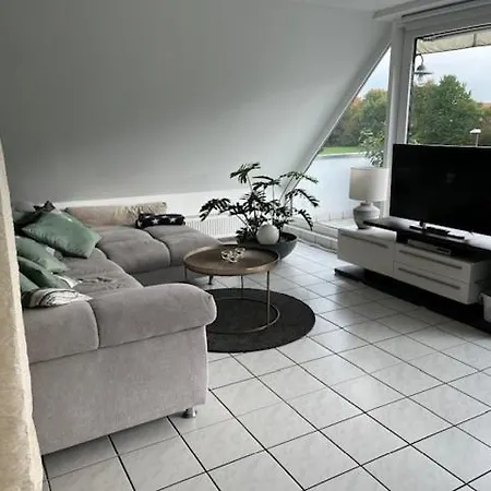 Moderne 3-zimmer Naehe Messe *