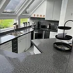 Moderne 3-zimmer Naehe Messe Appartement *