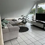 Moderne 3-zimmer Naehe Messe *