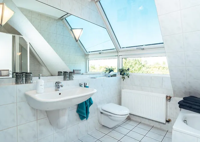 Moderne 3-zimmer Naehe Messe *