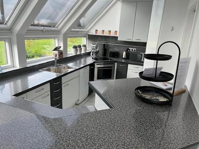 Moderne 3-zimmer Nähe Messe Apartment *