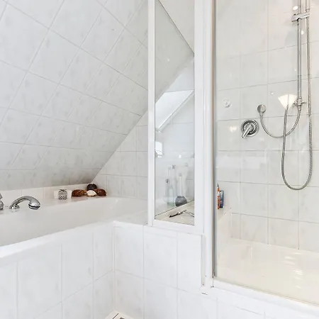 Moderne 3-zimmer Naehe Messe Апартаменты